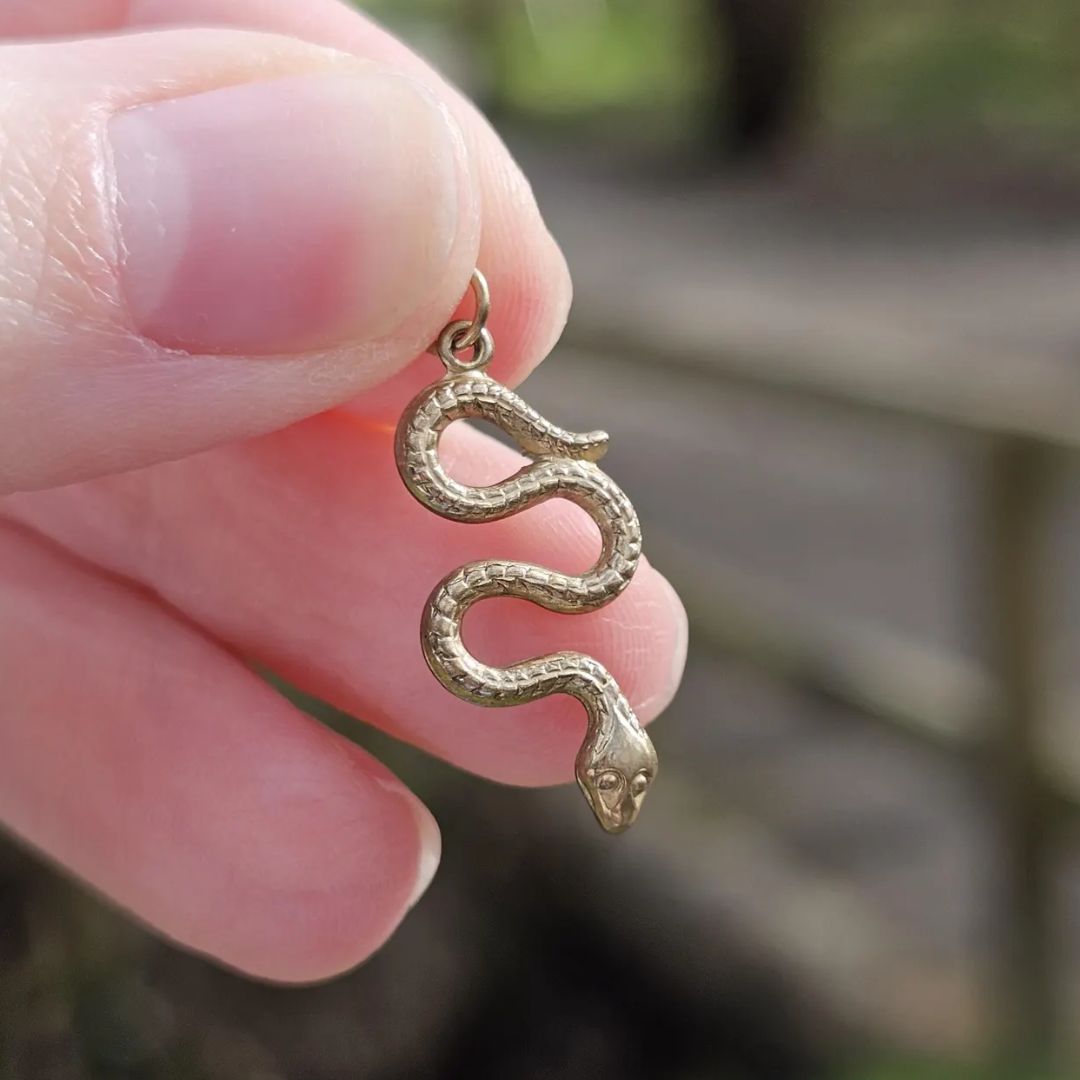 Vintage gold snake pendant from the 1980s by CharlotteGoldJewelry
